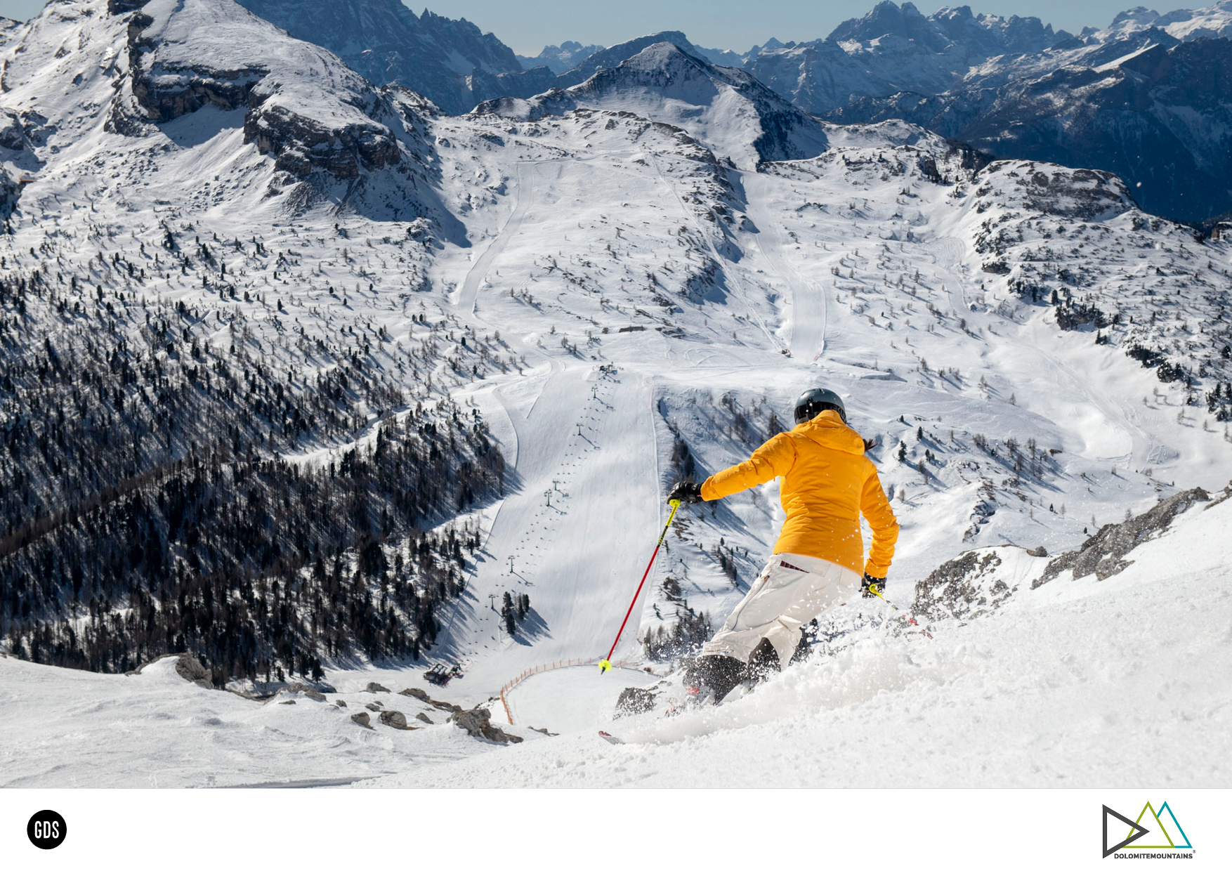 Foto COMMERCIAL   DOLOMITE MOUNTAINS