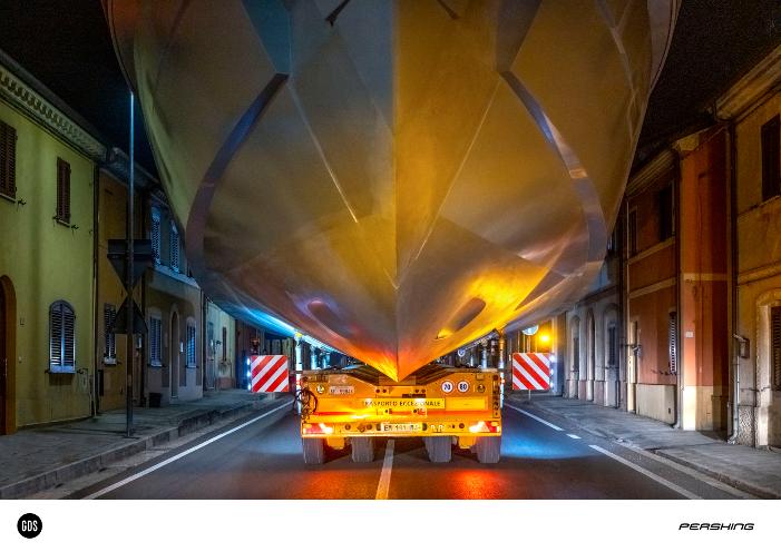 Foto COMMERCIAL   PERSHING