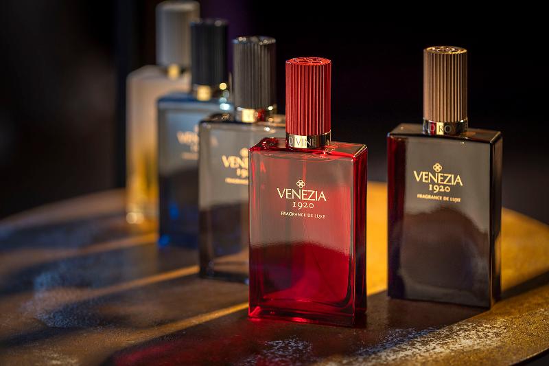 Foto COMMERCIAL Venezia Hotel Madama Venezia 1920